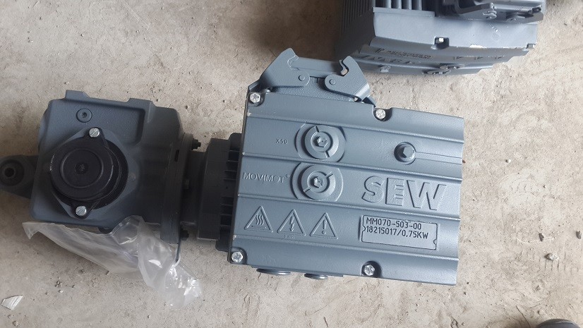 SEW SÜRÜCÜLÜ MOTOR 0.75KW