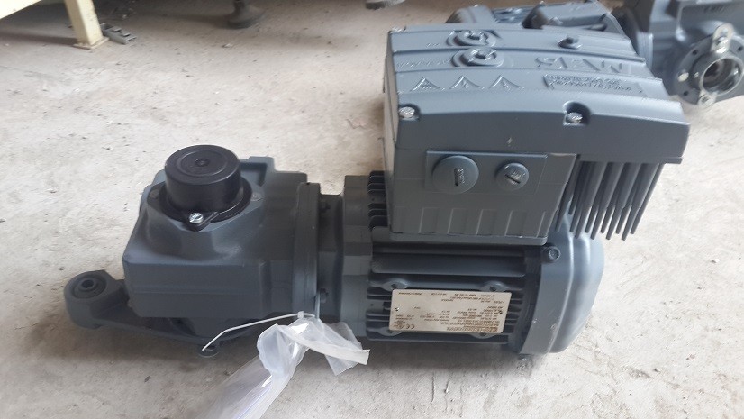 SEW SÜRÜCÜLÜ MOTOR 0.75KW