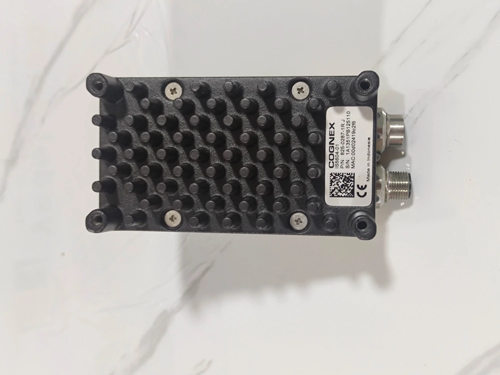 COGNEX 825-0287-1RJ ( Sabit MNT Okuyucu )