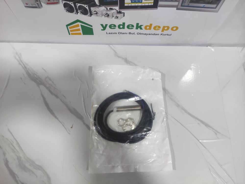 LEUZE IS 112MM/4NO-4E0 ( YENİ Contrinex Endüktif Yakınlık Anahtarı )